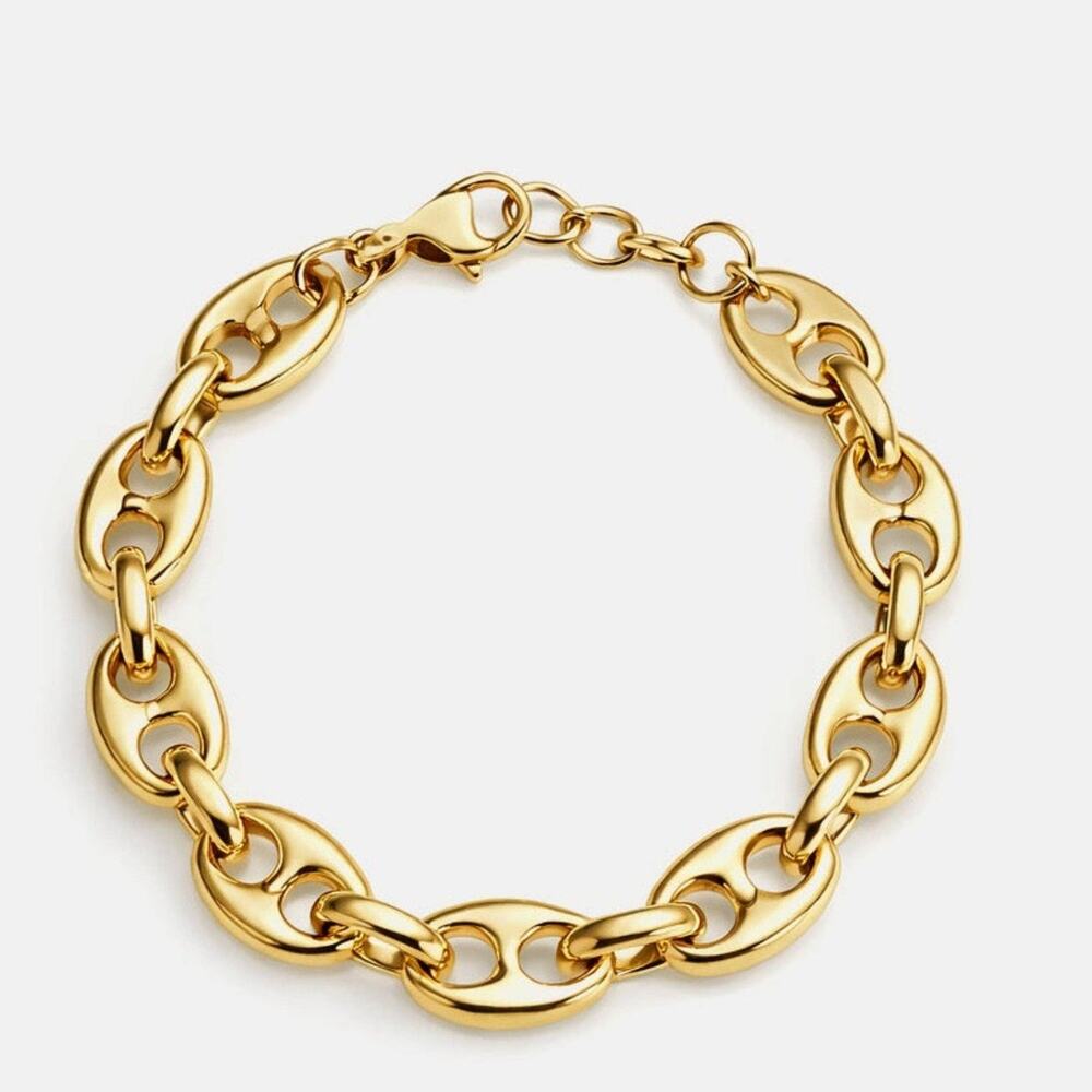 Equestrian Twist Link Bracelet – Horsebit-Inspired Gold